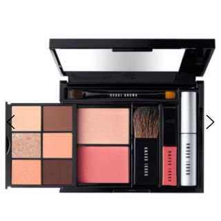 ボビイブラウン(BOBBI BROWN)の192.オンザホライズンメイクアップパレット　オンライン限定　ボビイブラウン (アイシャドウ)