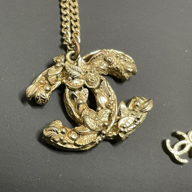 CHANEL(シャネル)のシャネル ココマークネックレス 刻印あり レディースのアクセサリー(ネックレス)の商品写真