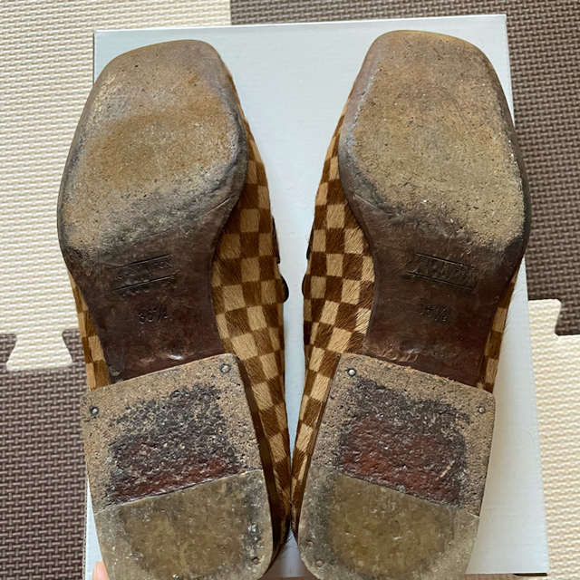 LOUIS VUITTON(ルイヴィトン)のルイヴィトン　ダミエ　ハラコローファー レディースの靴/シューズ(ローファー/革靴)の商品写真