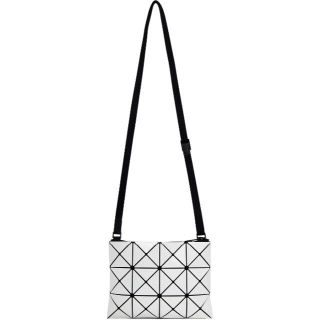 ISSEY MIYAKE イッセイ ミヤケ バオバオ ショルダーバッグ BB91-AG921 ホワイト gy