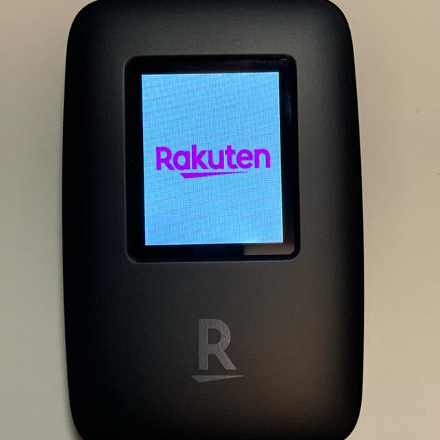 Rakuten(ラクテン)の楽天モバイル　ポケットWi-Fi  (黒)  スマホ/家電/カメラのスマートフォン/携帯電話(その他)の商品写真