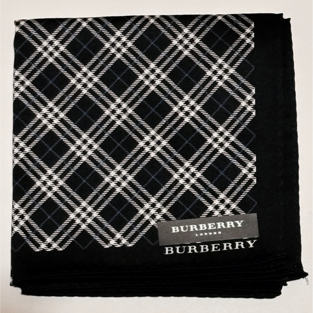 BURBERRY(バーバリー)の☆新品未使用☆ バーバリー　メンズ　ハンカチ　2枚セット メンズのファッション小物(ハンカチ/ポケットチーフ)の商品写真