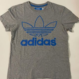 アディダス(adidas)のadidas Tシャツ(Tシャツ(半袖/袖なし))