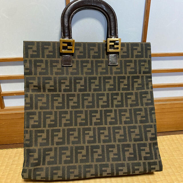 FENDI バックハンドバッグ