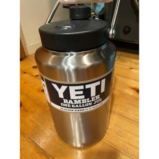 ヒルバーグ(HILLEBERG)のYETI 真空断熱保冷 イエティ　YETI  　1ガロン　新品未使用　完売品(その他)