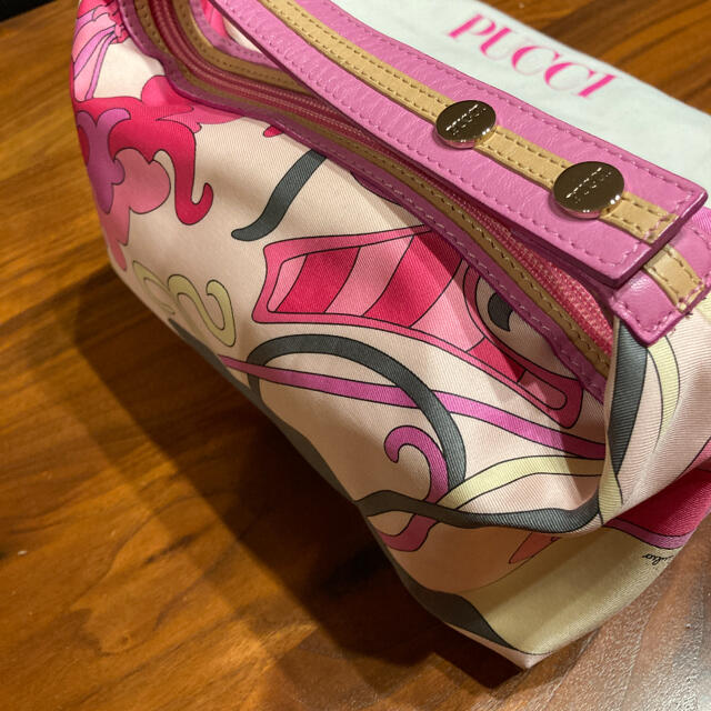 EMILIO PUCCI(エミリオプッチ)の再値下げ　美品　エミリオプッチ　ミニバッグ　バニティ　ポーチ レディースのバッグ(ハンドバッグ)の商品写真