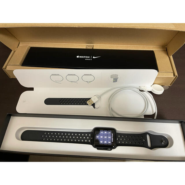 Apple Watch Nike Series 3（GPSモデル）- 42mm