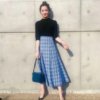 ザラ(ZARA)のZARA チェックボタンスカート ロングスカート ブルー Mサイズ 春にも(ロングスカート)