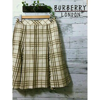 バーバリー(BURBERRY)のユミ様専用  BURBERRY LONDON  チェック柄  ラメ  スカート(ひざ丈スカート)