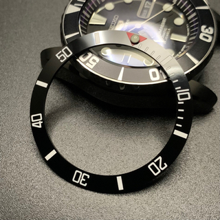 セイコー(SEIKO)のSEIKO SNZF15 SNZF17 03C0 セラミック ベゼル 赤サブ(腕時計(アナログ))