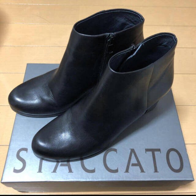 スタッカートstaccato ショートブーツ