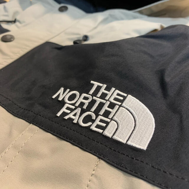 THE NORTH FACE(ザノースフェイス)の2021年 ノースフェイス　マウンテンライトジャケット　メンズ　MN Sサイズ メンズのジャケット/アウター(マウンテンパーカー)の商品写真