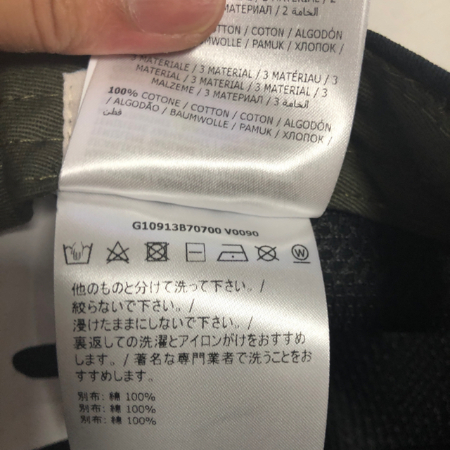 MONCLER(モンクレール)の【アッガイ様専用】moncler モンクレール  ベースボールキャップ メンズの帽子(キャップ)の商品写真