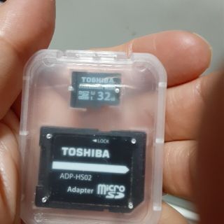 トウシバ(東芝)の東芝microsdカード32GB(その他)