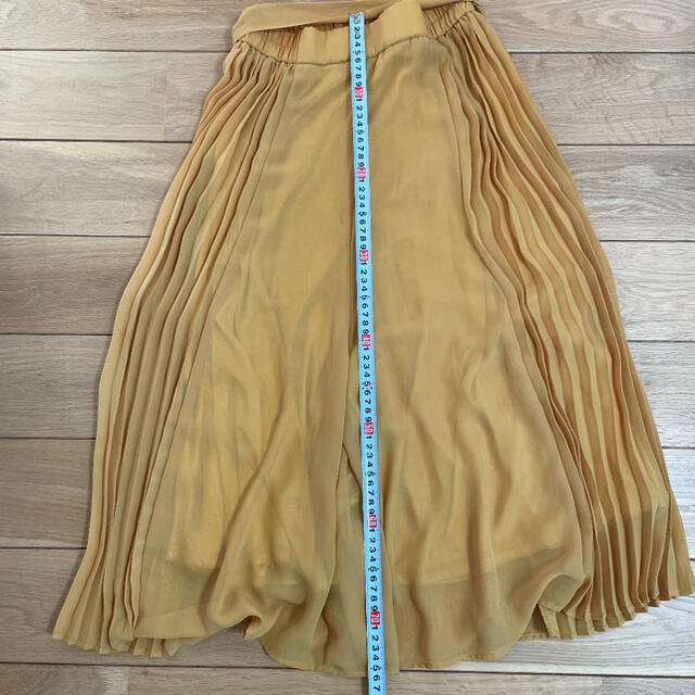 UNRELISH(アンレリッシュ)の膝丈スカート レディースのスカート(ひざ丈スカート)の商品写真