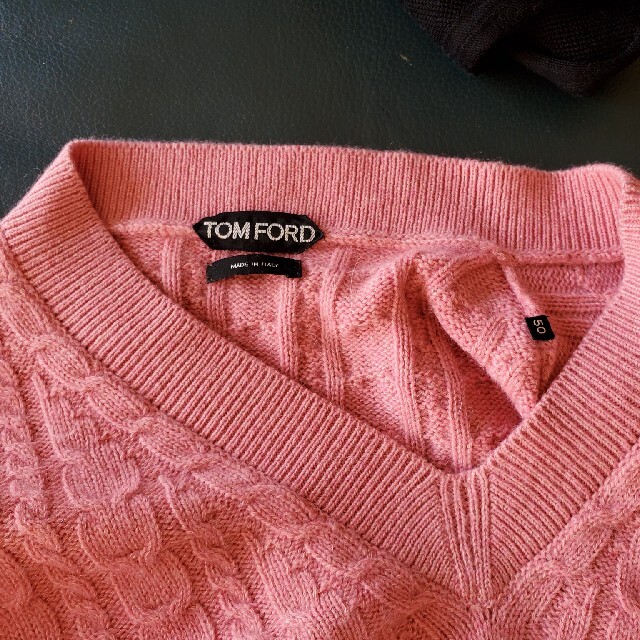 TOM FORD(トムフォード)の期間限定値下げ　TOM FORD トムフォード ニット 50 lサイズ カシミア メンズのトップス(ニット/セーター)の商品写真