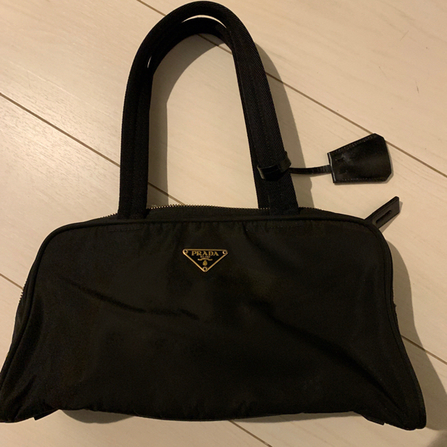 上品な極美品】 PRADA プラダ ポーチ ショルダーバッグ ハンドバッグ