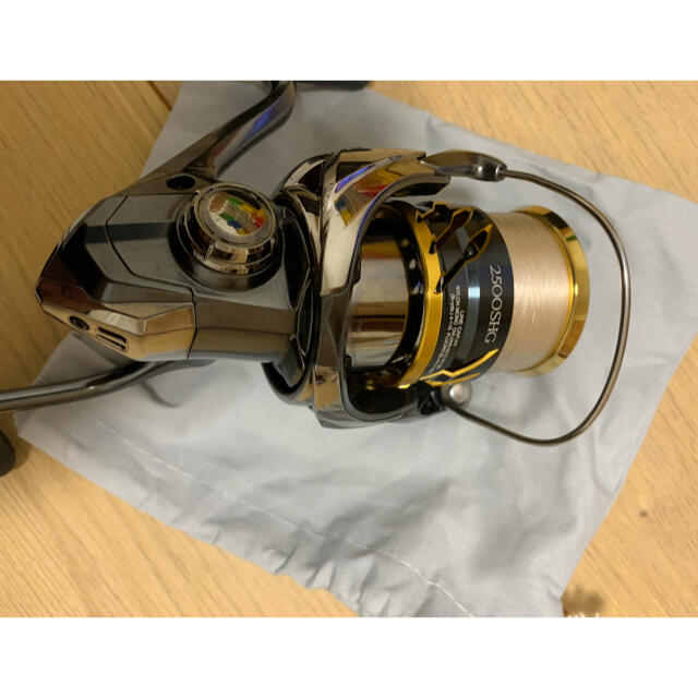 クレイジー SHIMANO シマノ 20ツインパワー 2500SHGの通販 by BABA|シマノならラクマ - 大 クレイジー SHIMANO シマノ 20ツインパワー 2500SHGの通販 by BABA|シマノならラクマ - 大