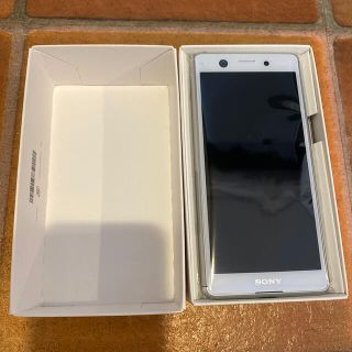 エクスペリア(Xperia)のXPERIA Ace ホワイト　エクスペリア　エース(スマートフォン本体)