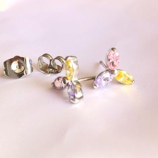 ピアス(ピアス)