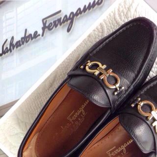 フェラガモ(Ferragamo)のフェラガモ履きやすいローファー(ローファー/革靴)