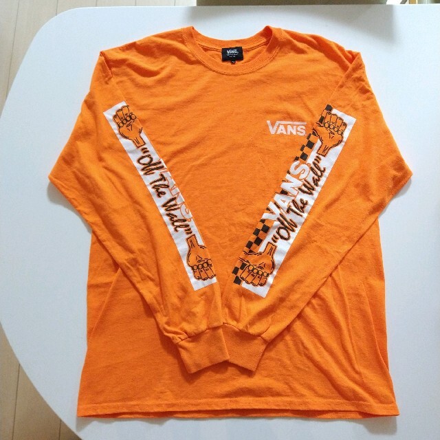 VANS(ヴァンズ)のVANS ロンT　チェッカーフラッグ　サイドライン　スリーブ　プリント　L メンズのトップス(Tシャツ/カットソー(七分/長袖))の商品写真