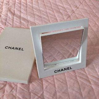 シャネル(CHANEL)の未使用　シャネル　スタンド ミラー　レア(スタンドミラー)