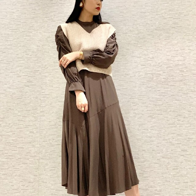 Lily Brown 新品タグ付 ニットベストワンピース 茶色 Lily Brown の通販 By みなみ S Shop リリーブラウンならラクマ Lily Brown 新品タグ付 ニットベストワンピース 茶色 Lily Brown の通販 By みなみ S Shop リリーブラウンならラクマ