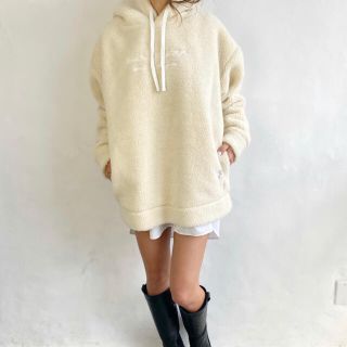 ロンハーマン(Ron Herman)の大人コーデ☆パームツリー刺繍ボアパーカー  Sサイズ☆RVCA ベイフロー(パーカー)