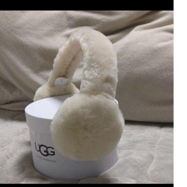 UGG(アグ)の≪専用ページ≫UGGイヤマフ、ヘッドフォン レディースのファッション小物(イヤーマフ)の商品写真