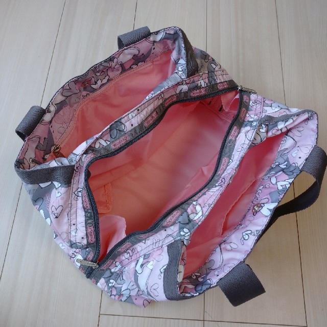 LeSportsac(レスポートサック)のレスポートサック　モリー  レディースのバッグ(トートバッグ)の商品写真