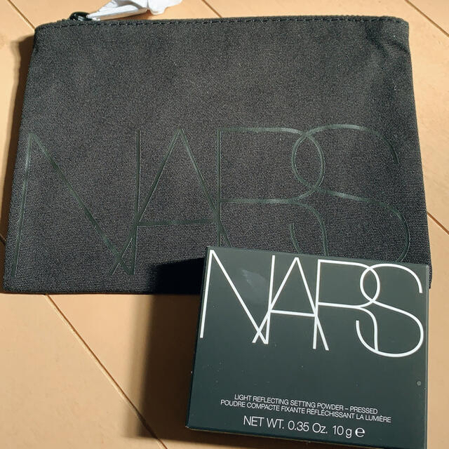 【未使用・ポーチ付き】NARS プレストパウダー