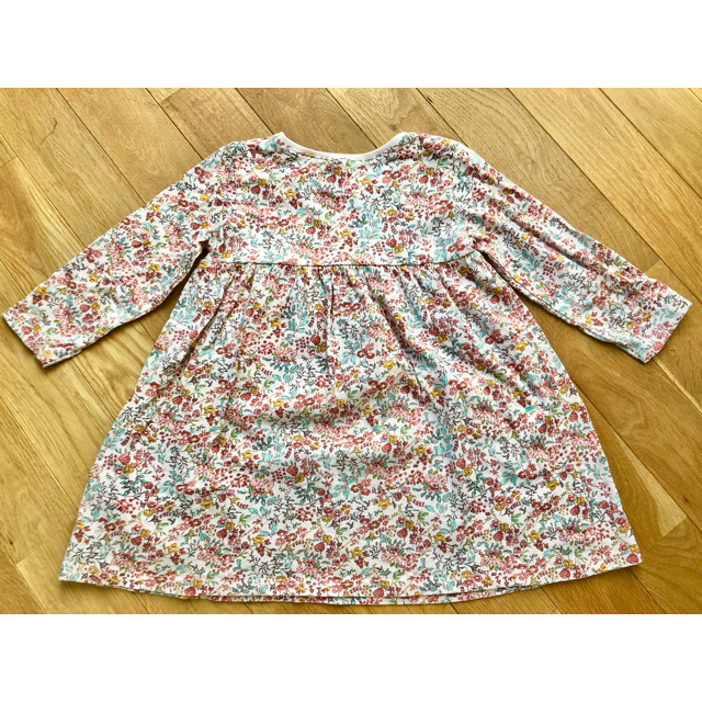 NEXT(ネクスト)のnext★小花柄ワンピース キッズ/ベビー/マタニティのキッズ服女の子用(90cm~)(ワンピース)の商品写真