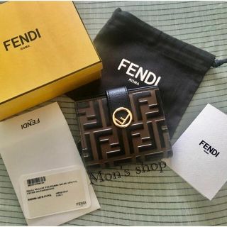 フェンディ(FENDI)のFENDI二つ折り財布「エフイズフェンディ」ブラウン19年秋冬(財布)