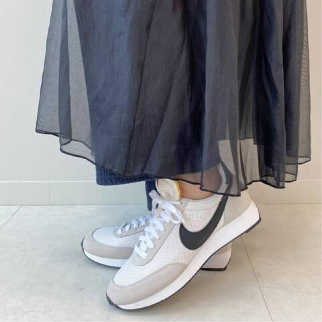 新品未使用 IENA NIKE エアテイルウィンド79 24.0