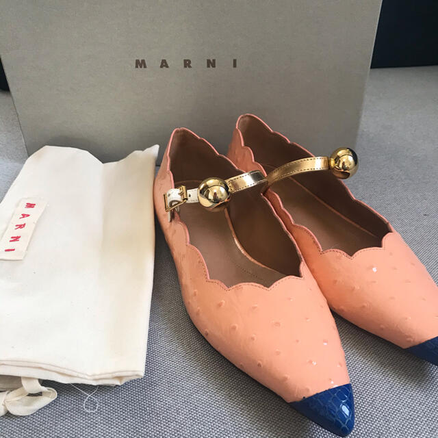 新品☆MARNI オーストリッチ型押しパンプス　マルニ　フラット　シューズ　24