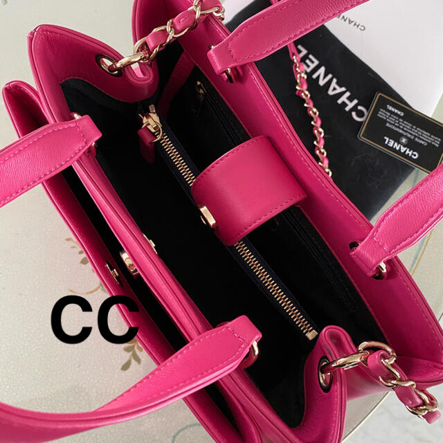 CHANEL(シャネル)の★けん玉様★本物シャネル♪CC◇2wayショルダートート☆ラムスキン★ レディースのバッグ(ショルダーバッグ)の商品写真