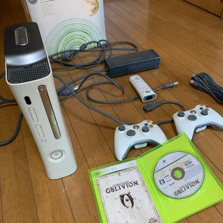 エックスボックス360(Xbox360)の値下げ）Microsoft Xbox360 XBOX 360 発売記念パック(家庭用ゲーム機本体)