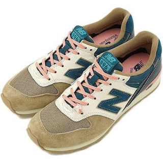 New balance 996 サファリの通販 by ❤︎｜ニューバランスならラクマ