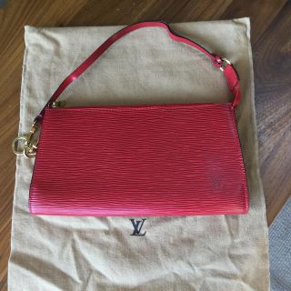 ルイヴィトン(LOUIS VUITTON)のルイヴィトン　エピ ポシェット アクセソワール ミニ バッグ(ポーチ)