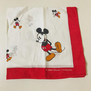 ディズニー(Disney)のDisney ディズニー　Mickey mouse ミッキー赤　白　ハンカチ(ハンカチ)
