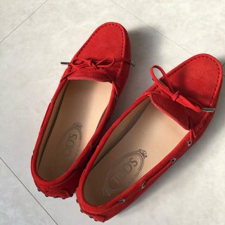 トッズ(TOD'S)のトッズ　ドライビングシューズ(ローファー/革靴)