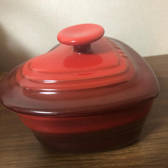 LE CREUSET(ルクルーゼ)のル・クルーゼ　ココット　ハート型　ラムカン インテリア/住まい/日用品のキッチン/食器(食器)の商品写真