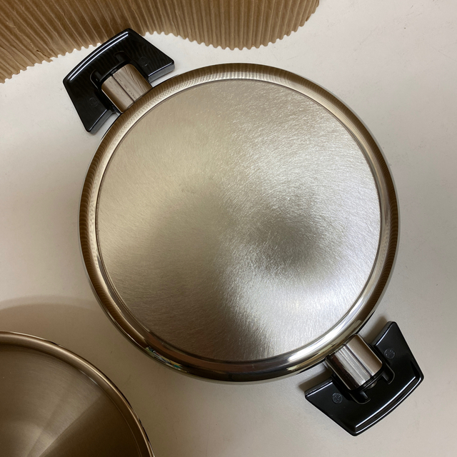 royalQuuen IH対応 ロイヤルクイーン 大フライパン 蓋付き 中古 royalQuuen IH対応 ロイヤルクイーン 大フライパン 蓋付き 中古