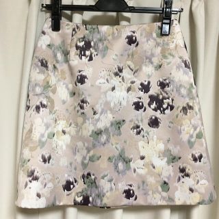 ジルバイジルスチュアート(JILL by JILLSTUART)のジルバイジルスチュアート　花柄スカート(ミニスカート)