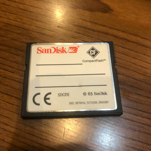 SanDisk(サンディスク)のコンパクトフラッシュ　512MB スマホ/家電/カメラのカメラ(その他)の商品写真