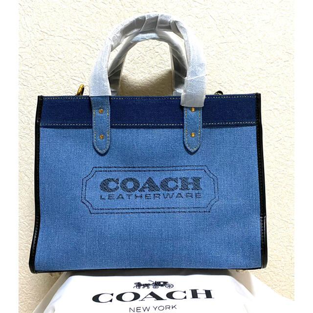 COACH(コーチ)の【新品】COACH デニム トートバッグ ポーチ付き レディースのバッグ(トートバッグ)の商品写真