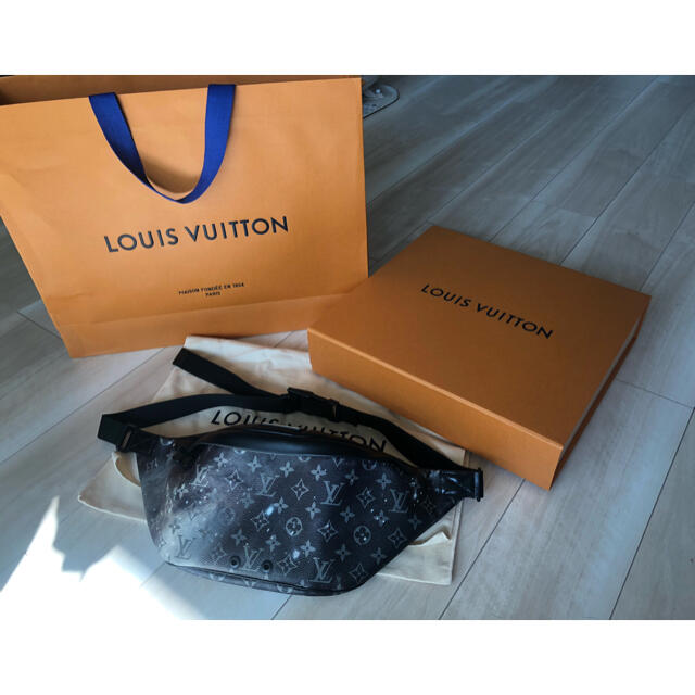 LOUIS VUITTON(ルイヴィトン)のルイヴィトン  ギャラクシー　ディスカバリー　バムバッグ　ボディバッグ　 メンズのバッグ(ボディーバッグ)の商品写真