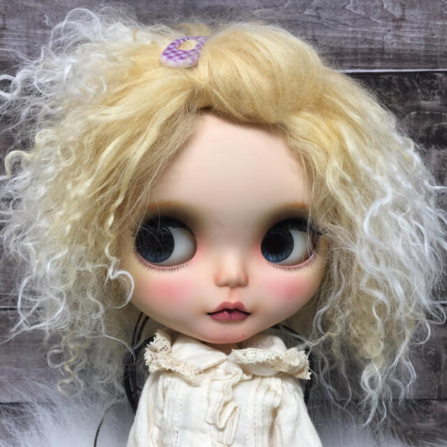 blythe_w-175アプリコットクリーム✨チベットラムフルスキンウィッグ