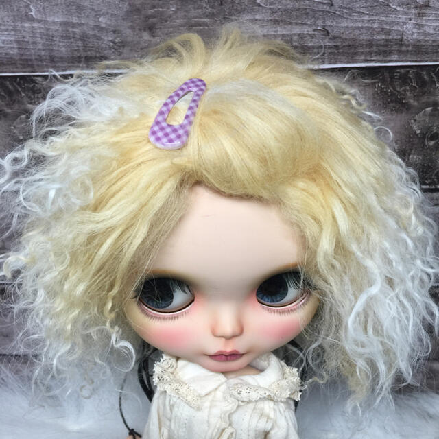 blythe_w-175アプリコットクリーム✨チベットラムフルスキンウィッグ